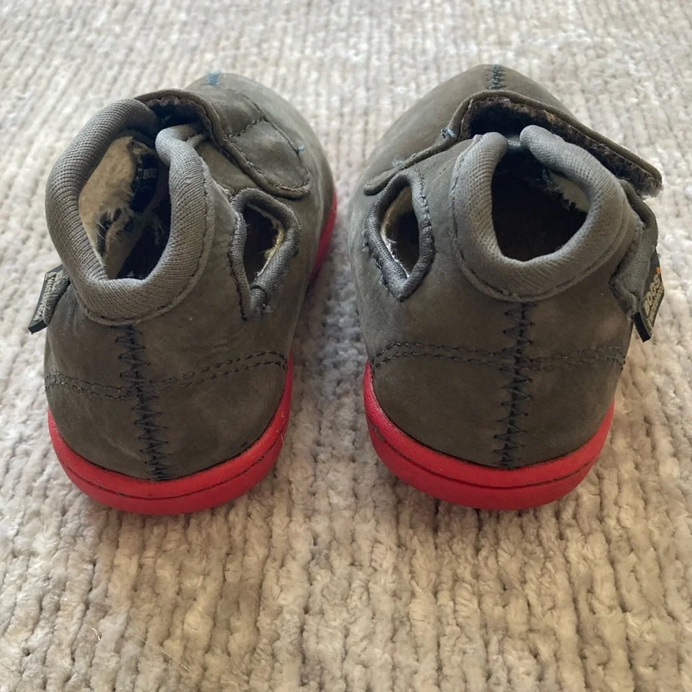 Bogs Leather Baby Booties Early Walker Shoes Size 4‎ Gray Red